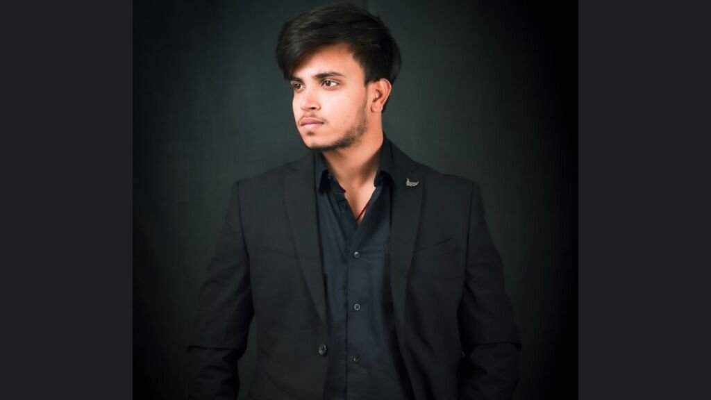 Success story of India’s Youngest Millionaire Entrepreneur Abhishek Mishra, Founder & CEO of Hidden Bull Academy