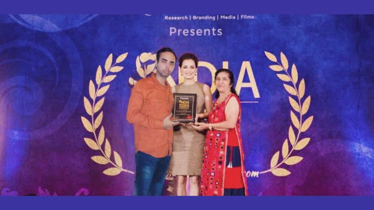 Vipin Agnihotri once again win award as Best Emerging Film Director for his movie “Ye Zindganiya” by Dia Mirza