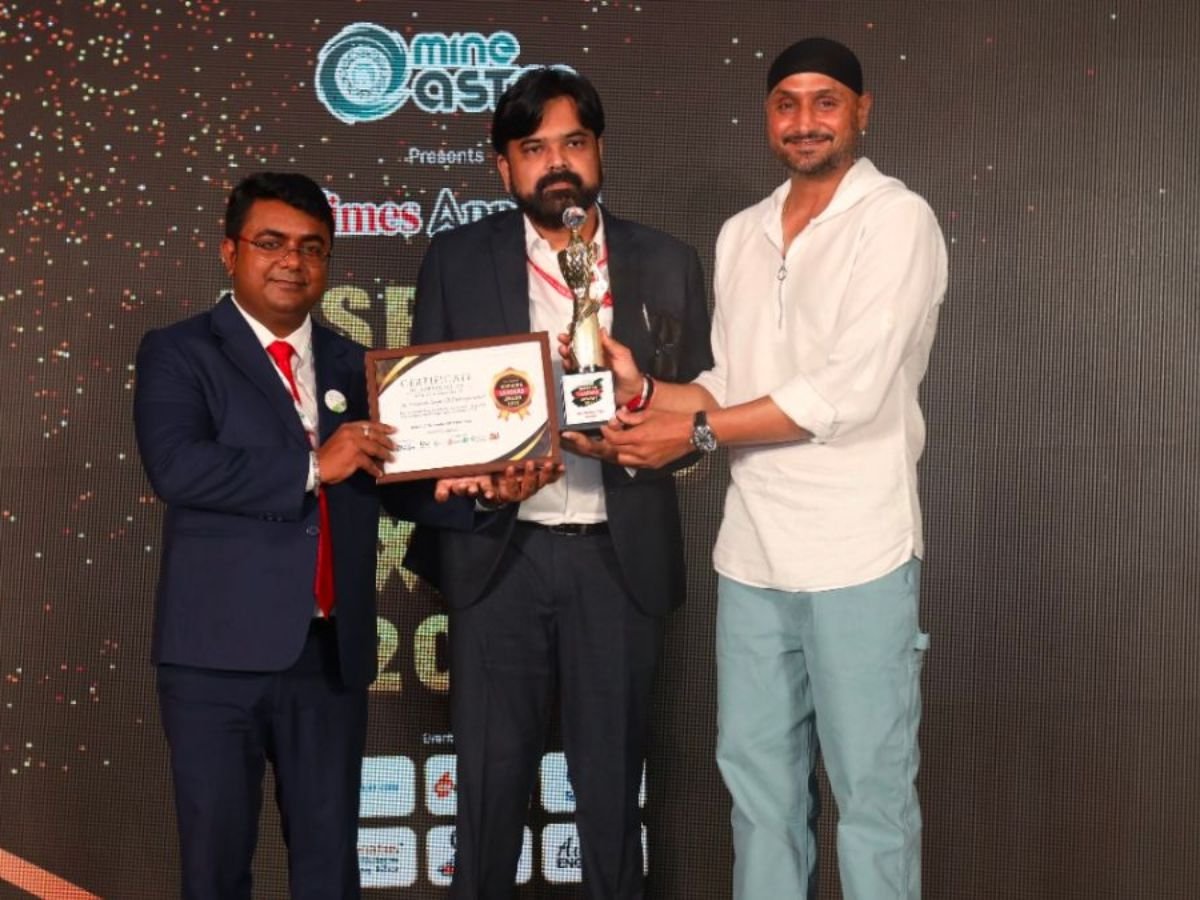 Amit Kumar Singh, Sr. Correspondent with Sudarshan News Wins Big At Inspiring Leader Awards 2023