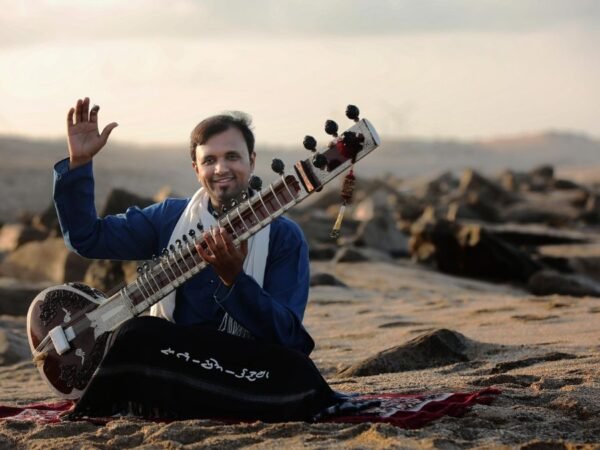 Bhagirath Bhatt, a sitar sadhak and a music composer living in Surat, has been honoured with the Maharashtra Gaurav Puraskar Award