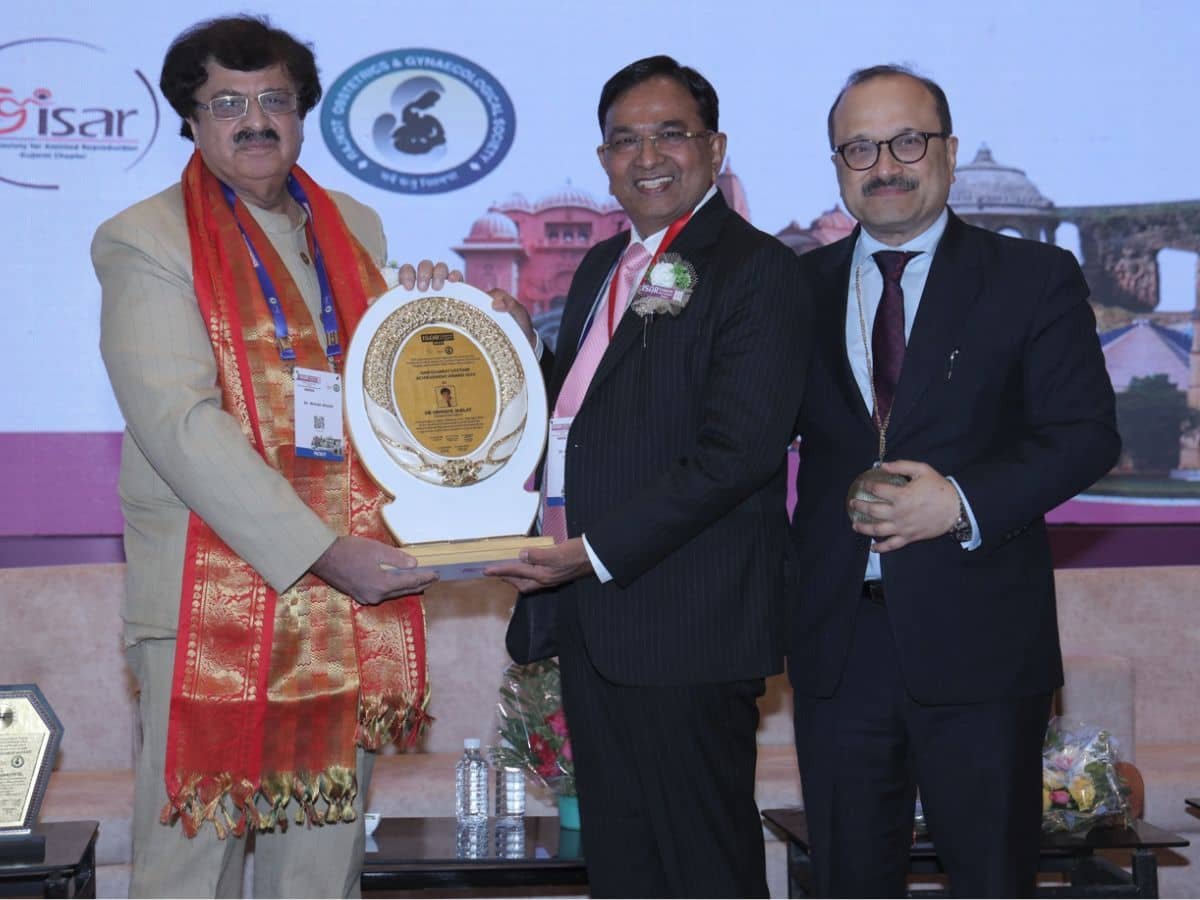 Dr Nimish Shelat honoured with prestigious ISAR Gujarat Lifetime Achievement Award 2024 at ISAR Gujarat State Conference, Rajkot